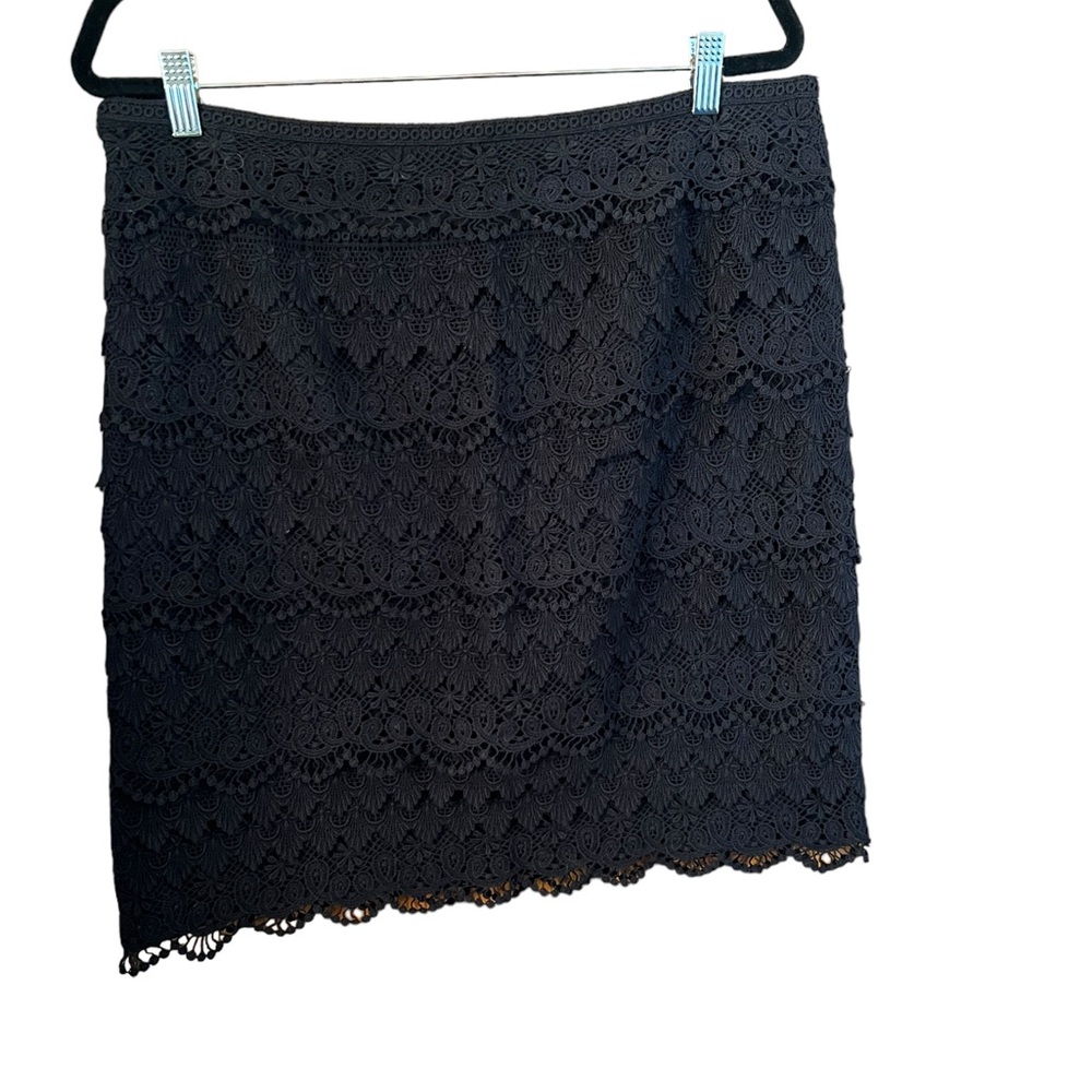 J. McLaughlin Black Crochet Lace Pencil Scallop Hem skirt Size 14